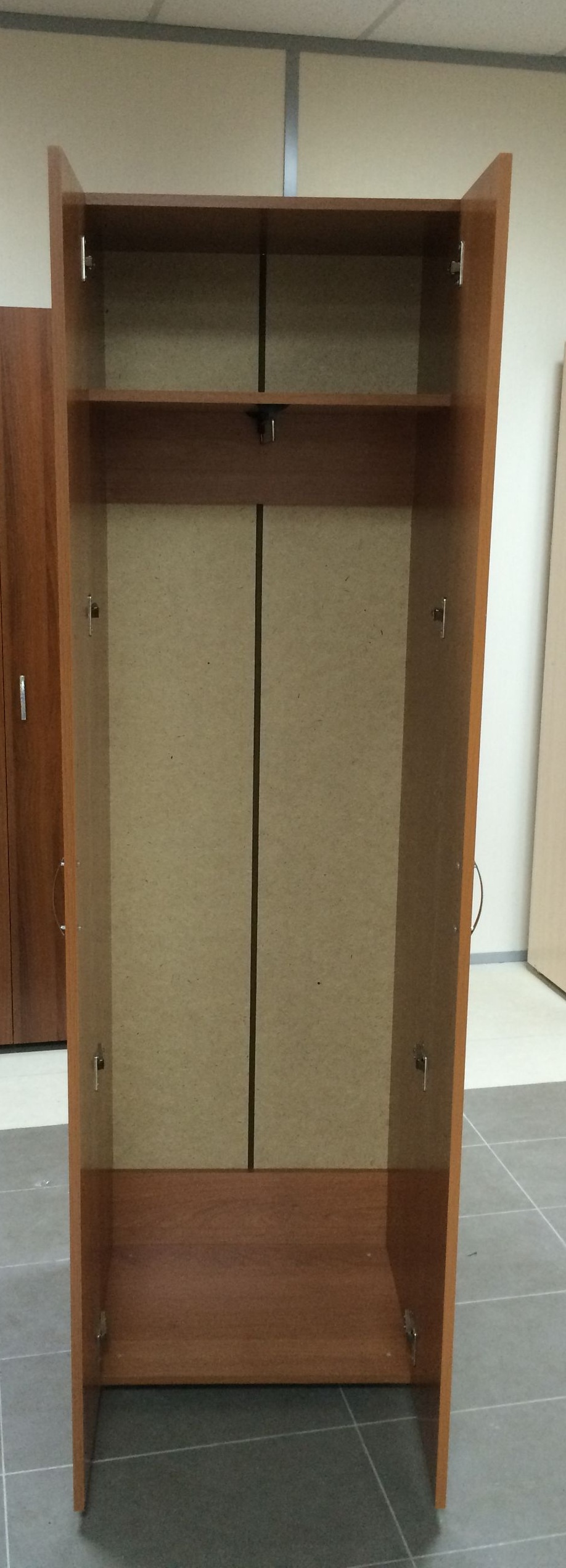 Шкаф 2х створчатый 600 ( выдвижная штанга ) в Алдане - mebel154.com
